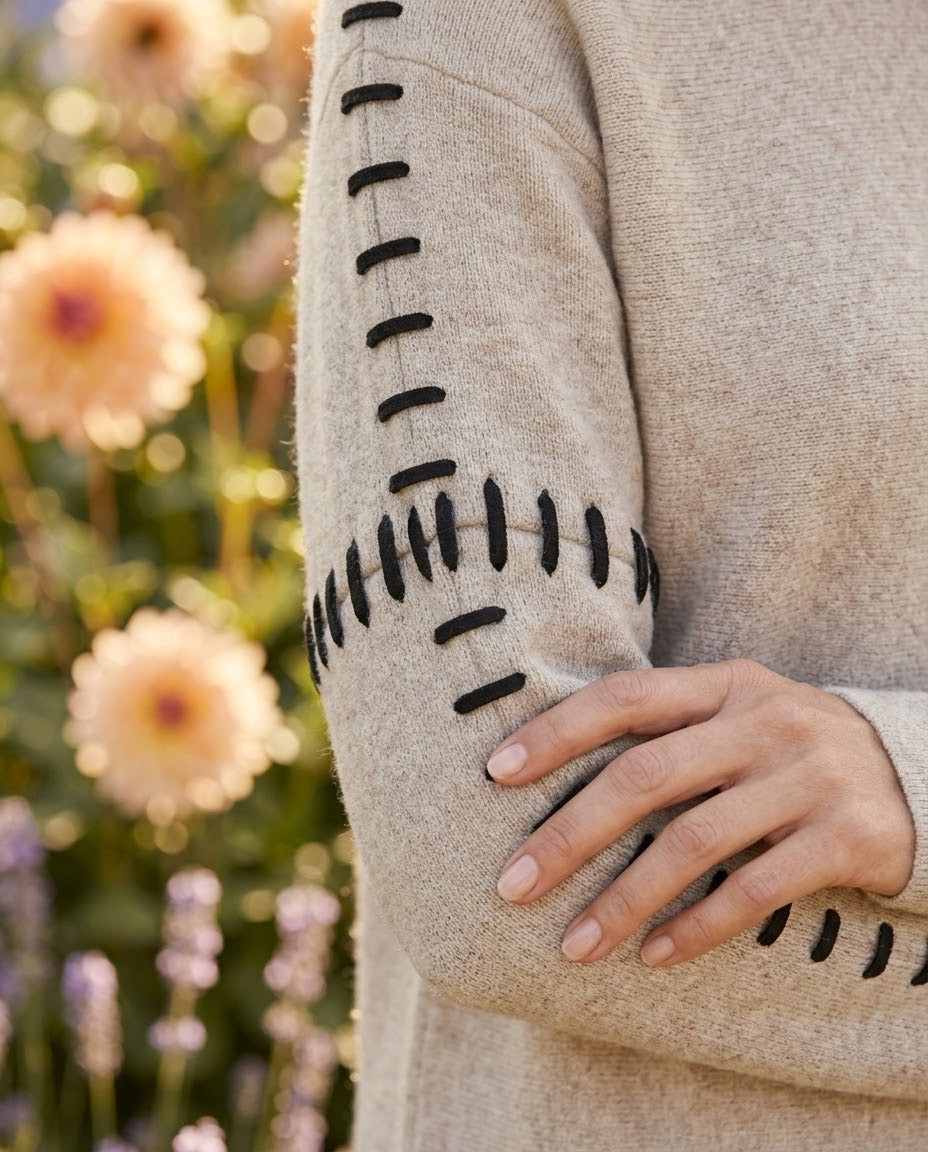 Pull Col Rond Surpiqûres Contrastées Taupe, La Garde-Robe de Nina - vue 2