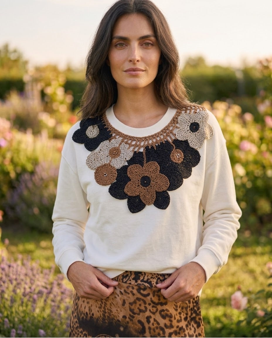 Sweat Écru Fleurs en Crochet, La Garde-Robe de Nina - vue 1
