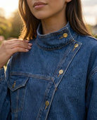 Veste en Jean Col Montant Croisée, La Garde-Robe de Nina - vue 2