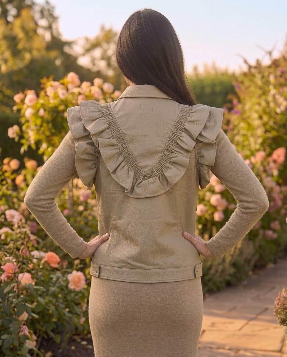 Veste Similicuir Sans Manches à Volants Beige, La Garde-Robe de Nina - vue 3